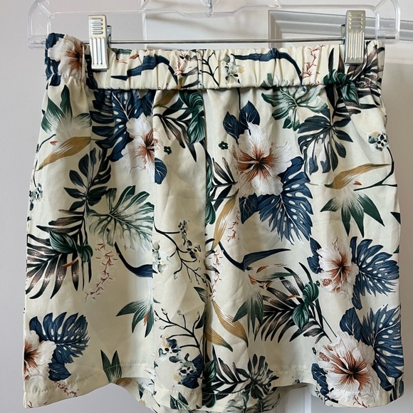 Women's Summer Floral and Print Crop Wrap Top with Shorts Casual Sexy Outfits - Picture 7 of 8